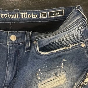 36-32 jezek Rock Revival